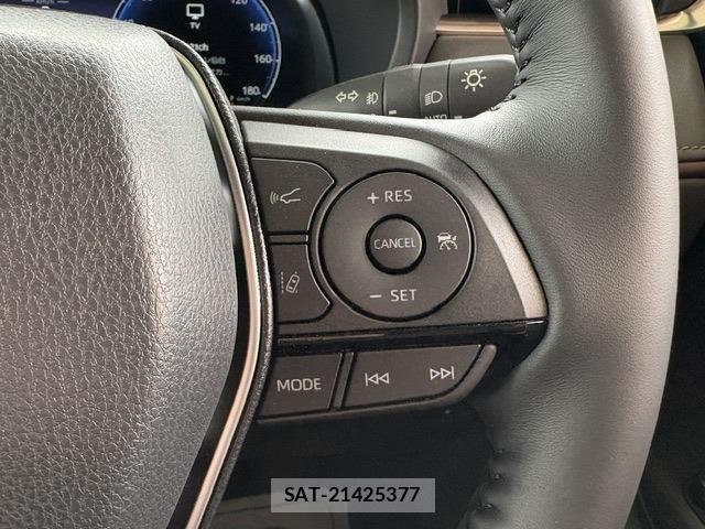 Toyota HARRIER 2024-03 8849184-28