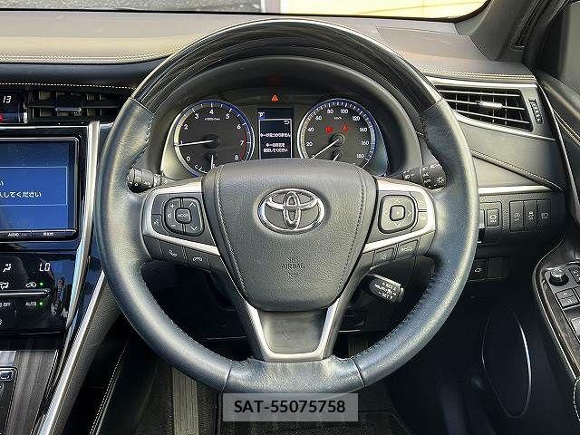 Toyota HARRIER 2018-06 8871096-12
