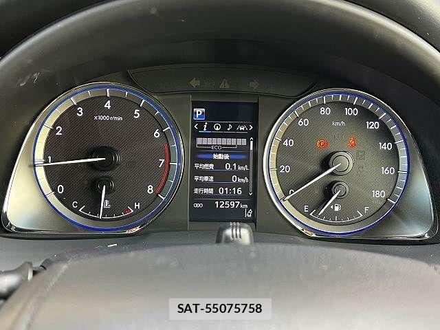 Toyota HARRIER 2018-06 8871096-13