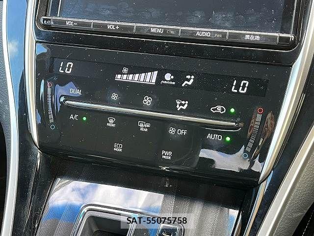 Toyota HARRIER 2018-06 8871096-17