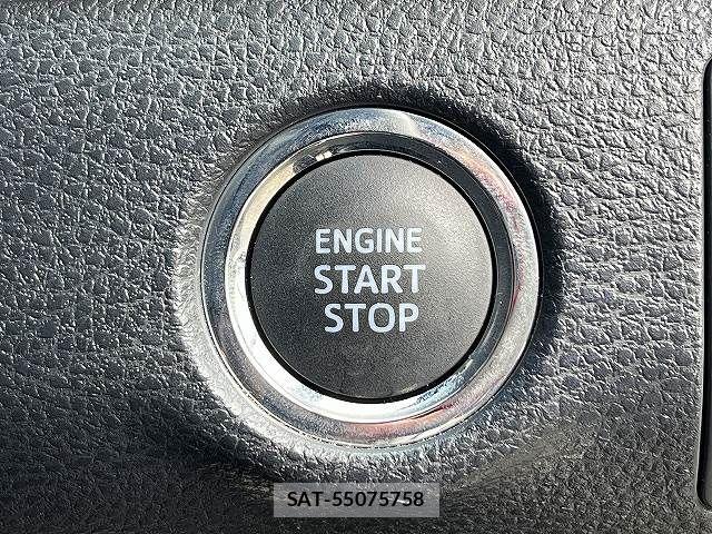 Toyota HARRIER 2018-06 8871096-22