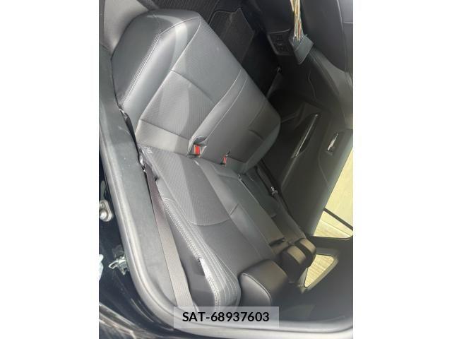 Toyota HARRIER 2023-10 8871092-13