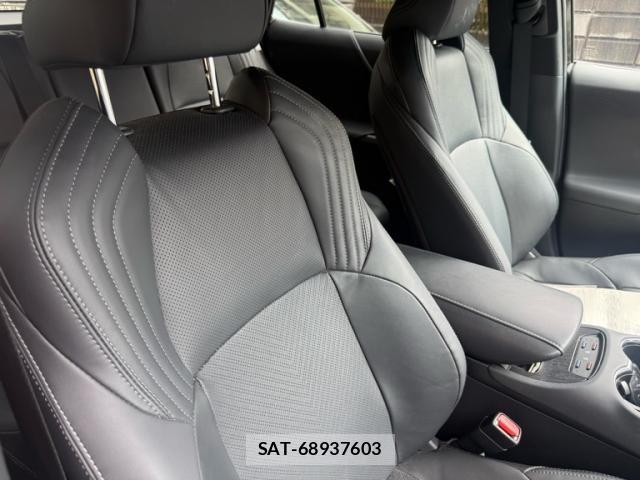 Toyota HARRIER 2023-10 8871092-17