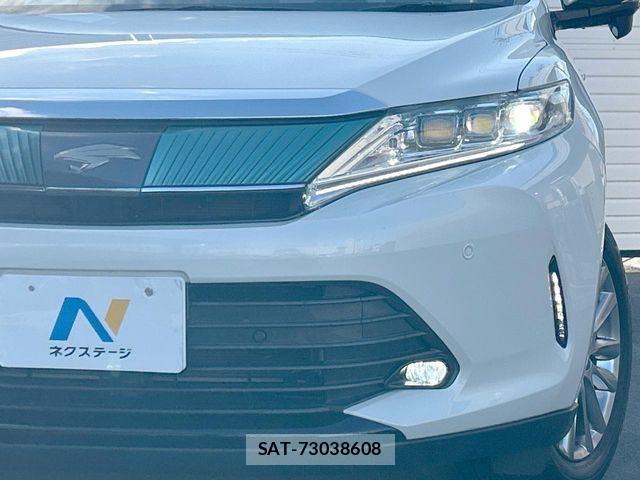 Toyota HARRIER 2018-06 8871097-14