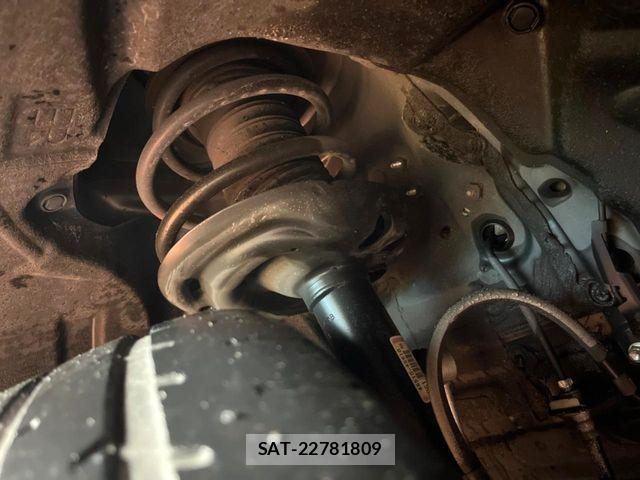 Toyota HARRIER 2021-10 8871093-19