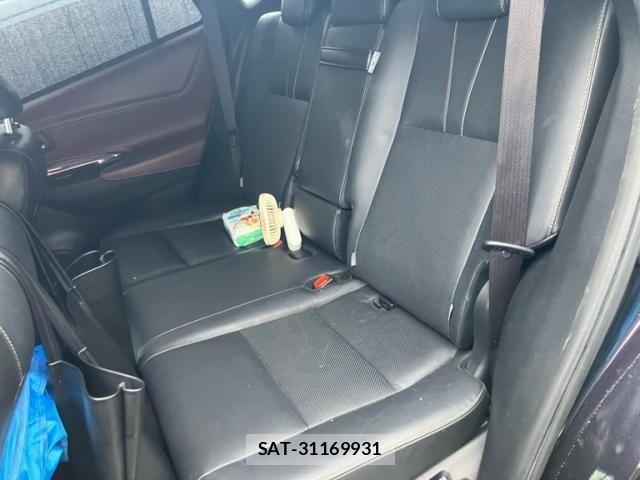 Toyota HARRIER 2015-02 8871100-12