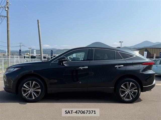 Toyota HARRIER 2026-04 8871091-8