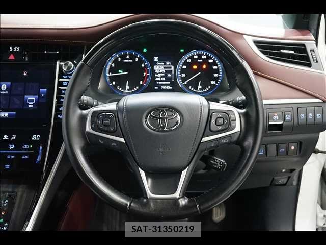 Toyota HARRIER 2018-09 8879957-9