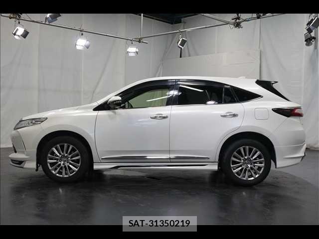 Toyota HARRIER 2018-09 8879957-14