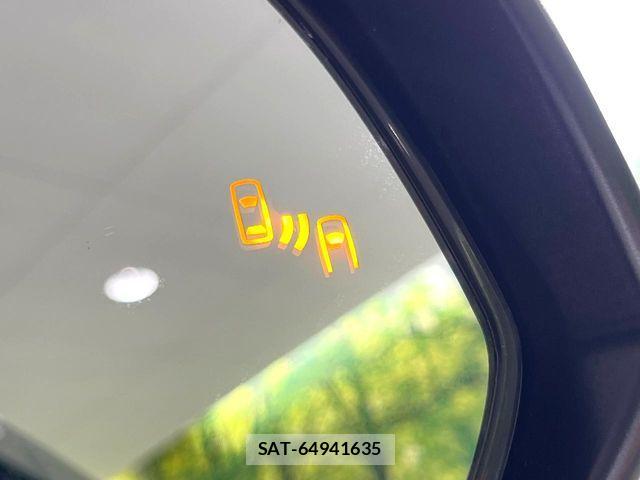 Toyota HARRIER 2021-12 8879953-5