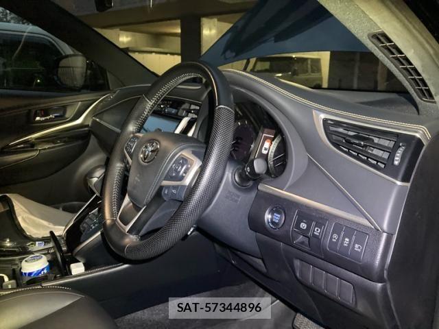 Toyota HARRIER 2020-09 8879960-19