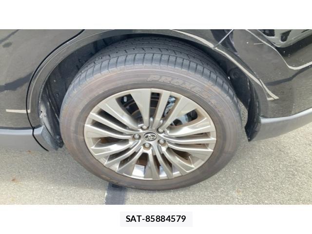 Toyota HARRIER 2025-05 8879938-9