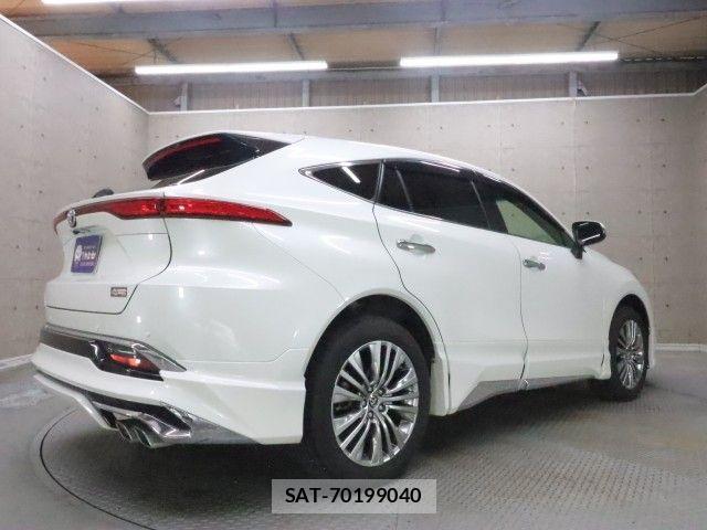 Toyota HARRIER 2021-12 8879943-1