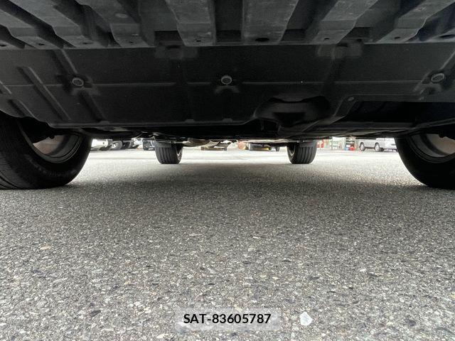 Toyota HARRIER 2017-10 8879961-10