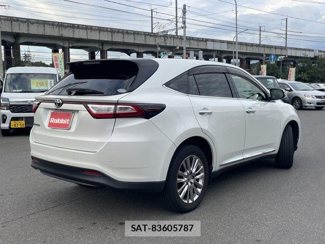 Toyota HARRIER 2017-10 8879961-2
