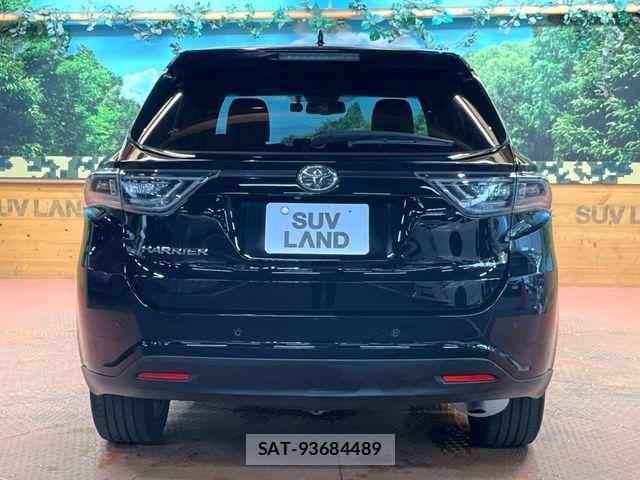 Toyota HARRIER 2017-03 8879964-14