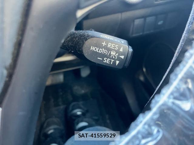 Toyota HARRIER 2019-05 8879952-18