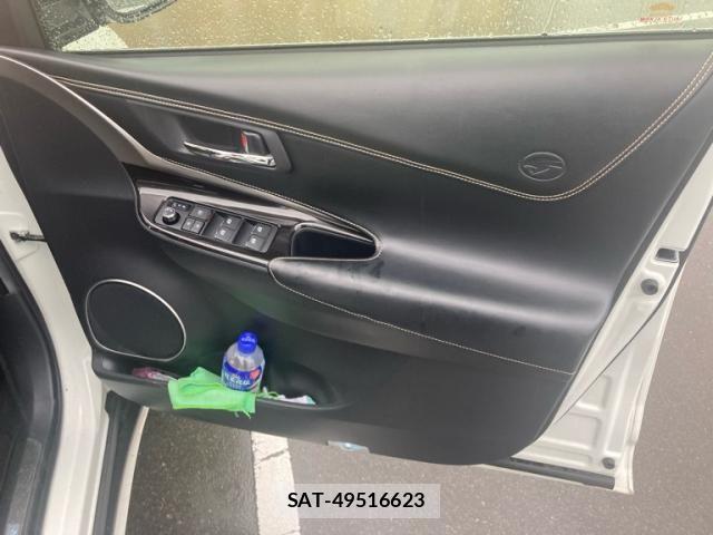 Toyota HARRIER 2019-03 8879962-18
