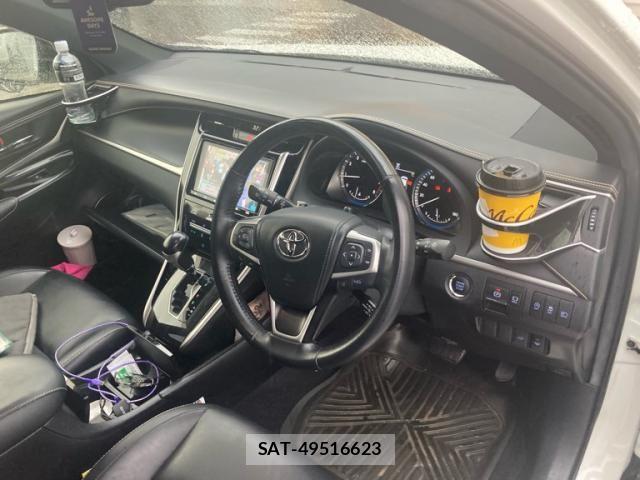 Toyota HARRIER 2019-03 8879962-20