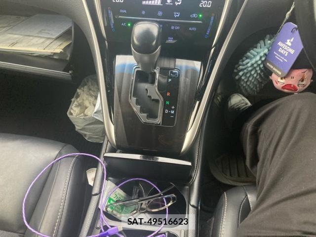 Toyota HARRIER 2019-03 8879962-24