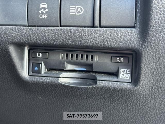 Toyota HARRIER 2021-07 8879951-24