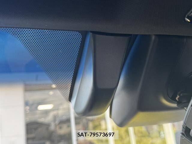 Toyota HARRIER 2021-07 8879951-28