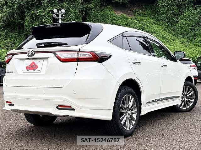 Toyota HARRIER 2017-09 8879958-2