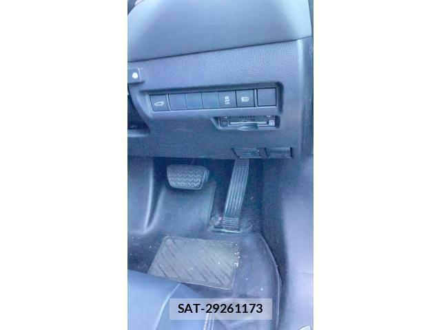 Toyota HARRIER 2021-03 8879950-11