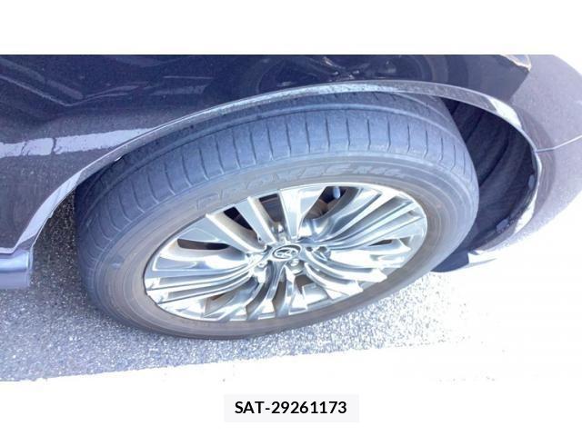Toyota HARRIER 2021-03 8879950-5
