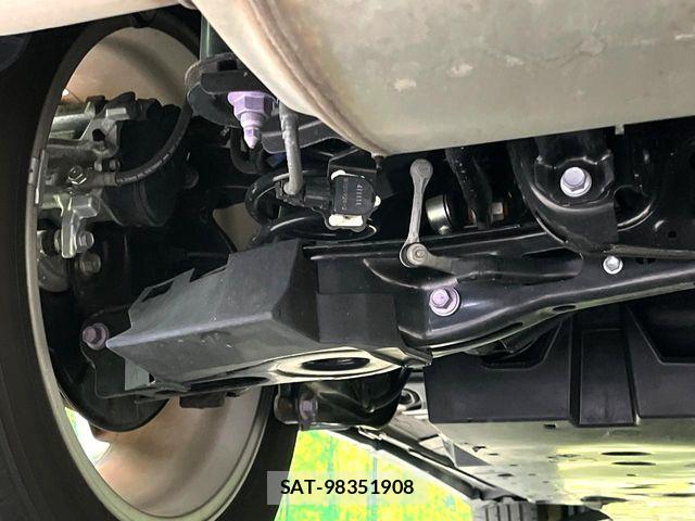 Toyota HARRIER 2024-09 8883660-19