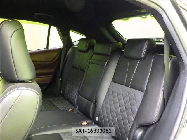 Toyota HARRIER 2016-03 8883669-29