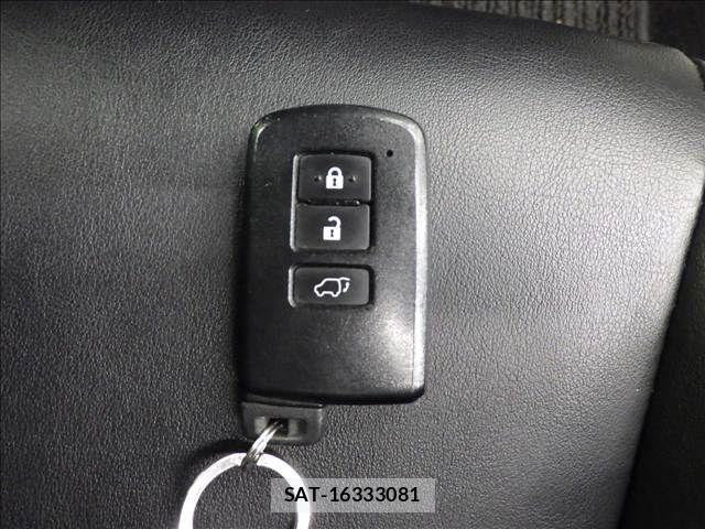 Toyota HARRIER 2016-03 8883669-6