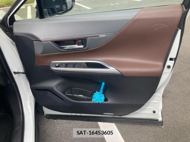 Toyota HARRIER 2023-02 8883661-13