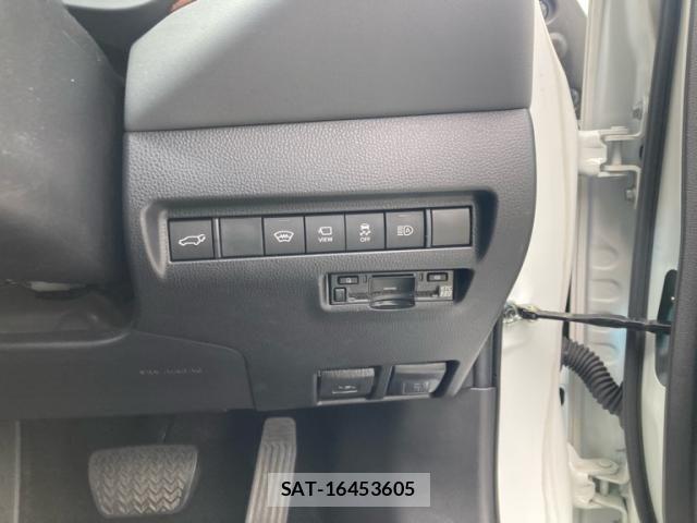 Toyota HARRIER 2023-02 8883661-17