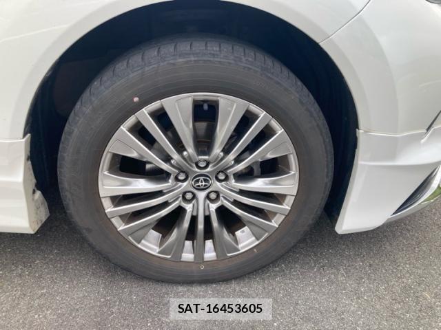 Toyota HARRIER 2023-02 8883661-7