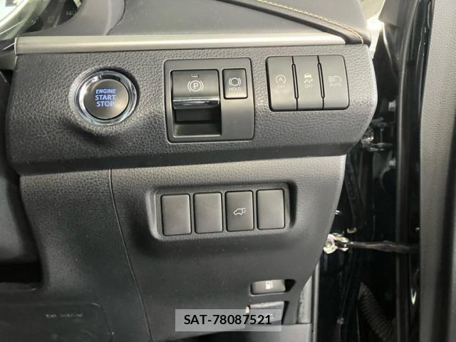Toyota HARRIER 2020-03 8883668-13