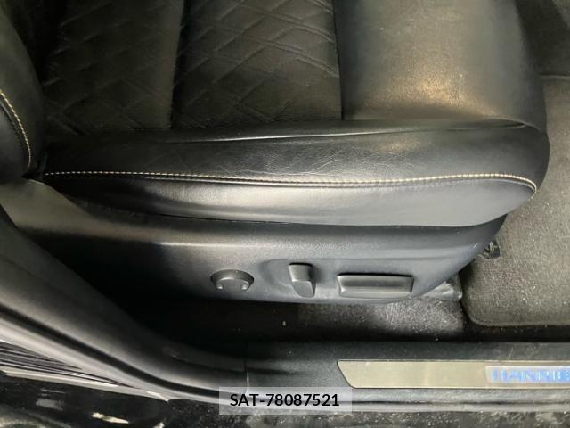 Toyota HARRIER 2020-03 8883668-14