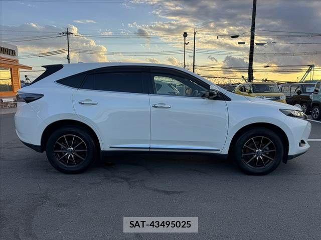 Toyota HARRIER 2014-03 8883670-11