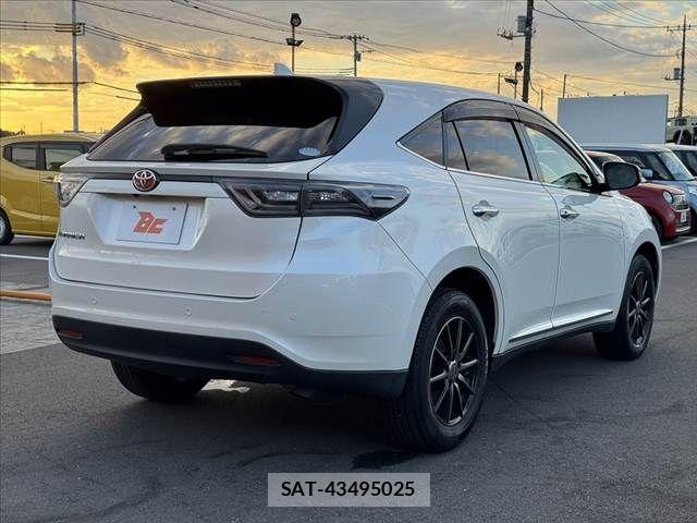 Toyota HARRIER 2014-03 8883670-14