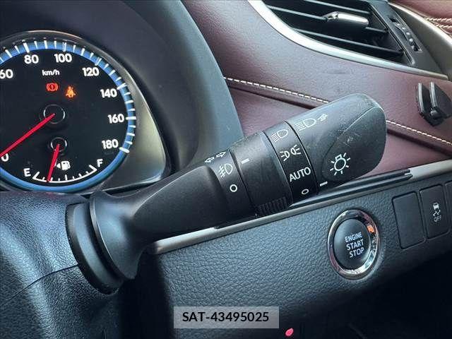 Toyota HARRIER 2014-03 8883670-29