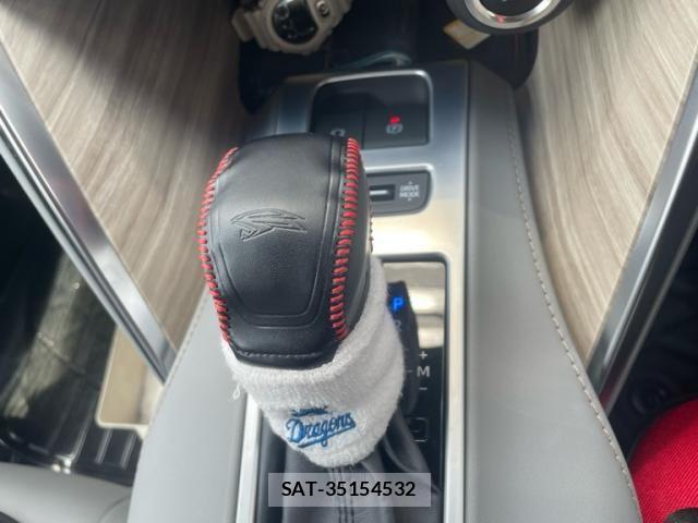 Toyota HARRIER 2024-10 8883662-24