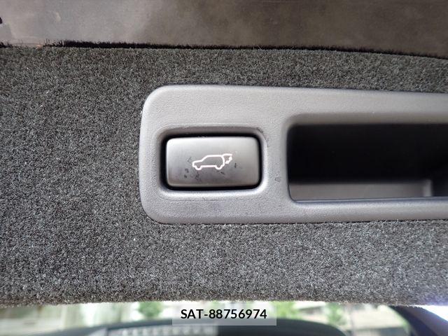 Toyota HARRIER 2020-03 8883666-11