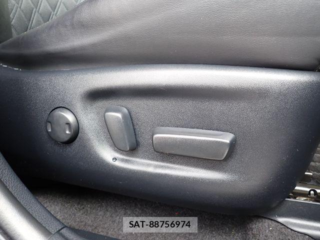 Toyota HARRIER 2020-03 8883666-16