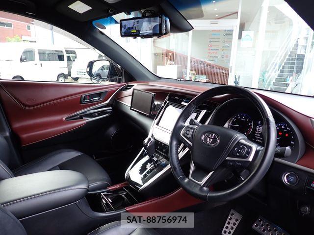 Toyota HARRIER 2020-03 8883666-1