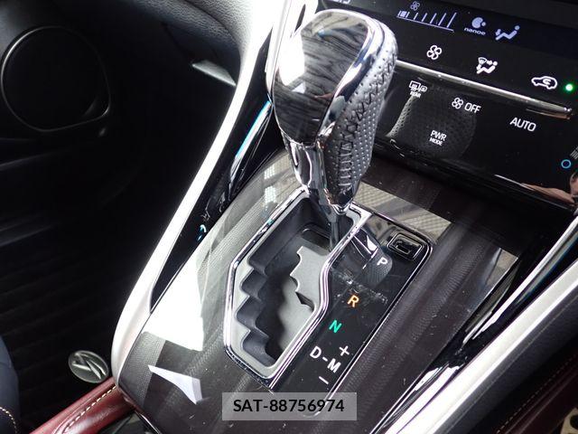 Toyota HARRIER 2020-03 8883666-21