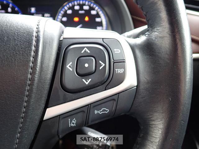 Toyota HARRIER 2020-03 8883666-26