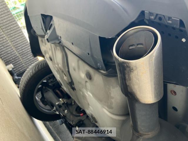 Toyota HARRIER 2017-07 1316751-9
