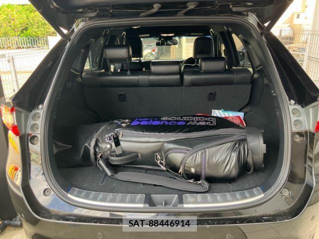 Toyota HARRIER 2017-07 1316751-10