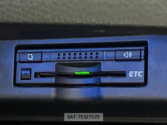 Toyota HARRIER 2015-01 1390819-7