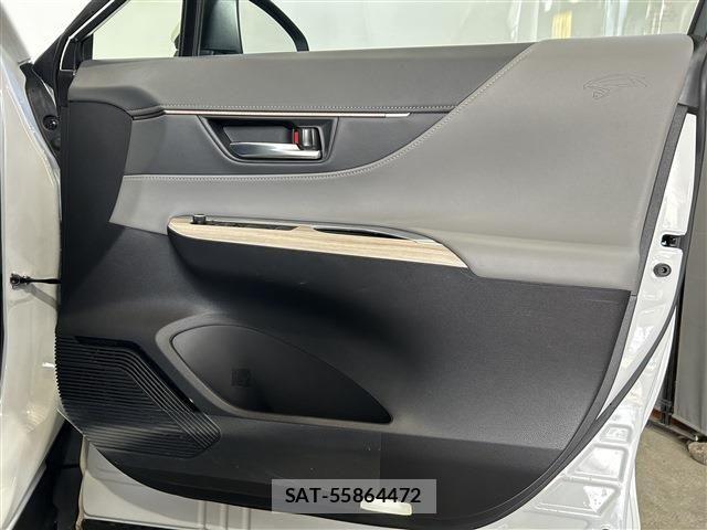 Toyota HARRIER 2022-12 3671047-25